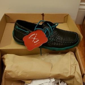 Brand new twisted x shoes